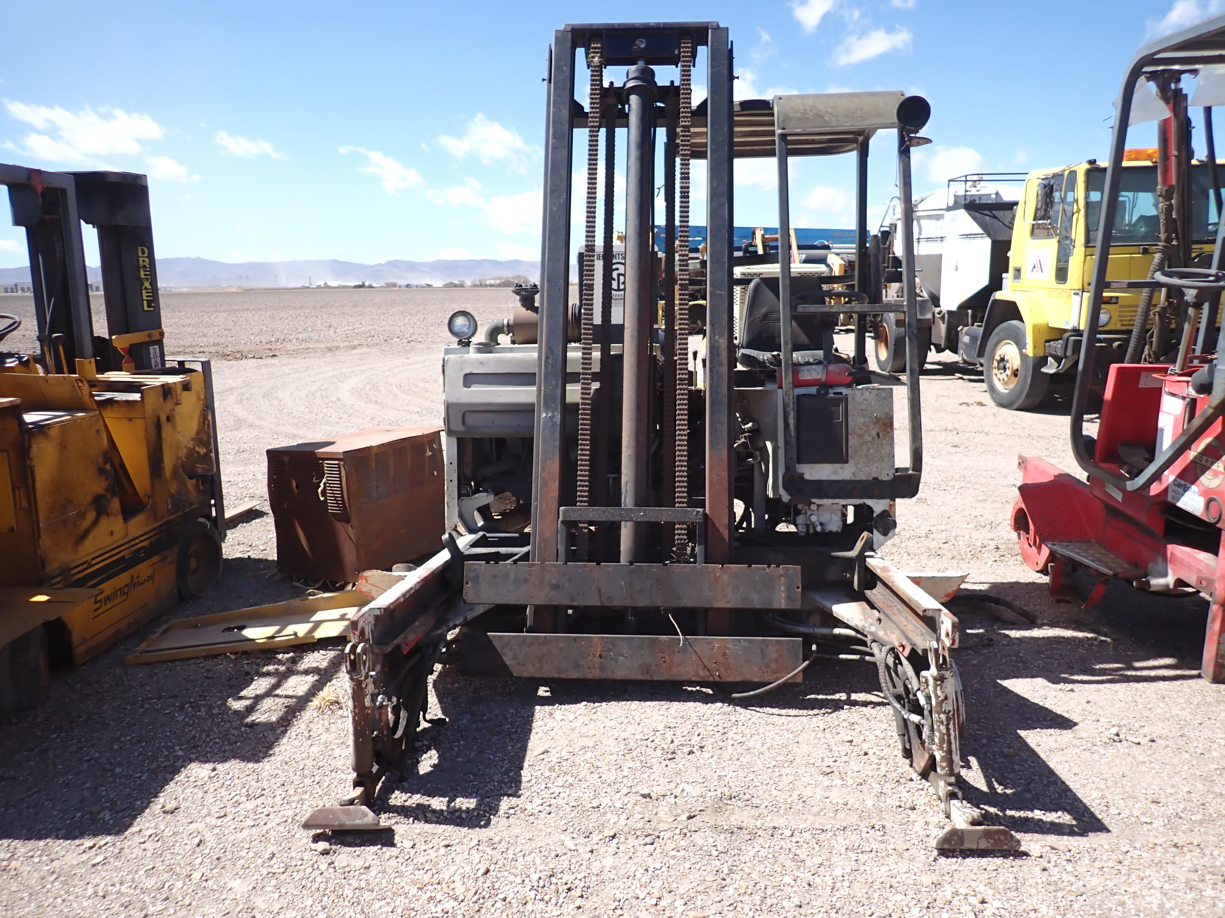 ./imagenes/INVOICE/2019/16569/MONTACARGAS MOFFETT_M5500 (8).JPG